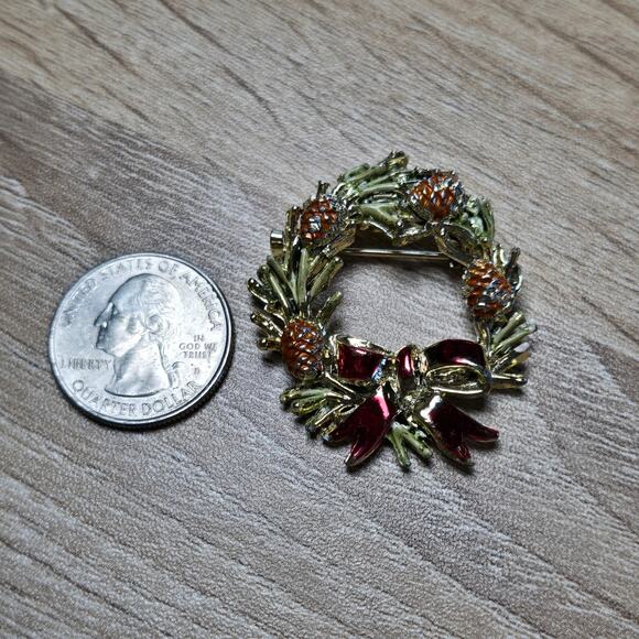 Holiday Pine Wreath Brooch with Bow - Picture 1 of 1